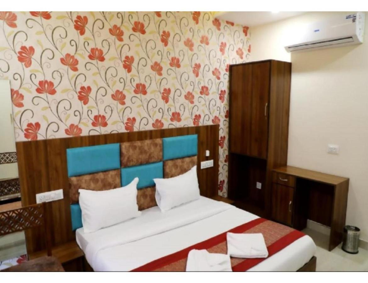 Hotel Royal Villa 2, Amritsar Exterior foto